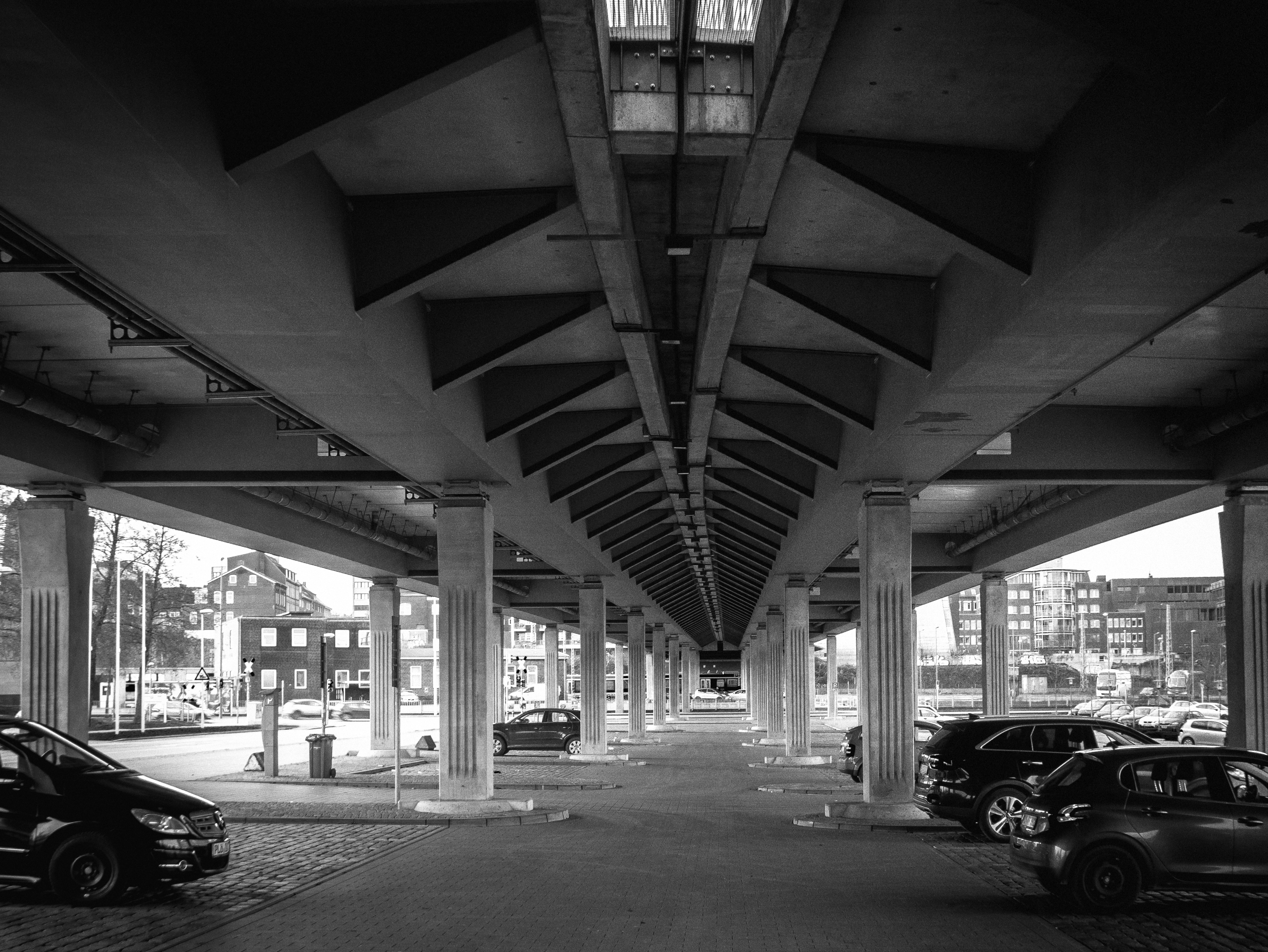 Unter der Gablenzbrücke