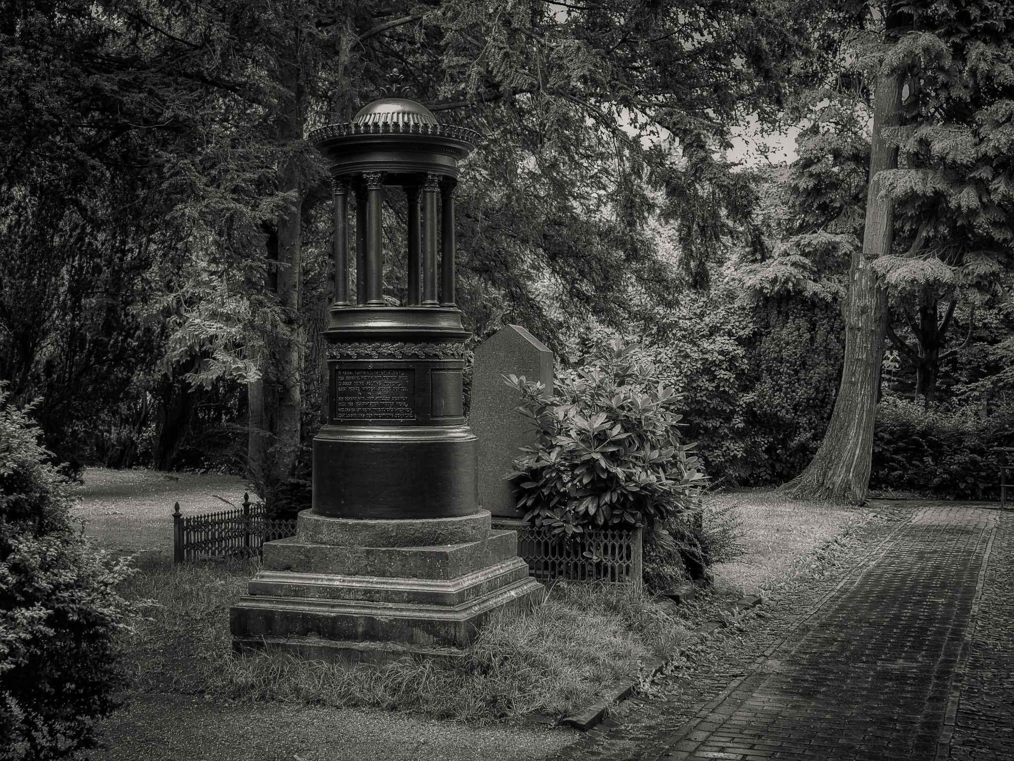 Grabmal auf einem Flensburger Friedhof